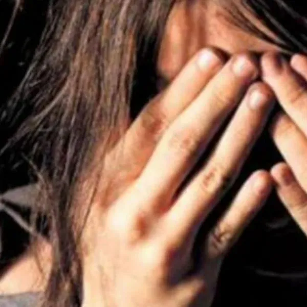 Atacan a niña en colegio en Soledad; compañeras le cortaron el cabello y le robaron dinero