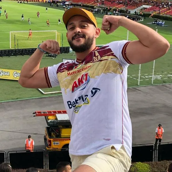 Lamentan el fallecimiento de hincha del Deportes Tolima; perdió la batalla contra el cáncer 