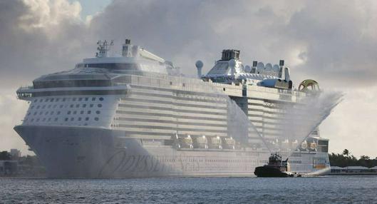 Foto de Odyssey, en nota sobre crucero de lujo, varado hace cuatro meses, dio dura noticia pasajeros atrapados