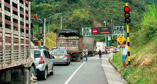 Accidente Medellín hoy: motociclista murió en Túnel de Occidente; iba con hija