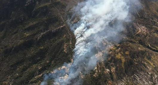 Incendio en inmediaciones a Doña Juana está controlado