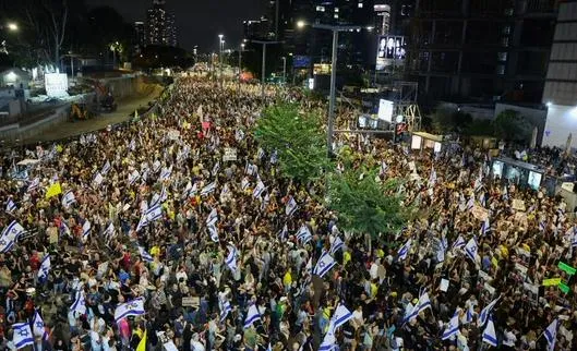 Multitudinaria marcha en Tel Aviv para pedir un acuerdo con Hamás sobre los rehenes