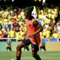 Susto con Linda Caicedo en el Mundial Femenino; pidió cambio y tuvo gestos de dolor