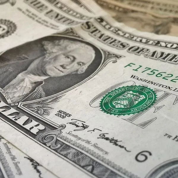 Hacen advertencia a quienes guardan dólares en casa; es momento de vender.