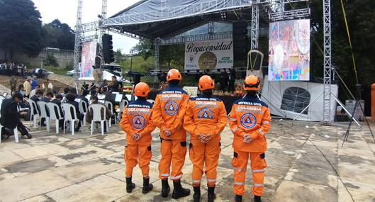 Cómo hacer parte de la Defensa Civil.