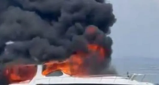 En Cartagena se incendió un yate en pleno mar cerca a Islas del Rosario