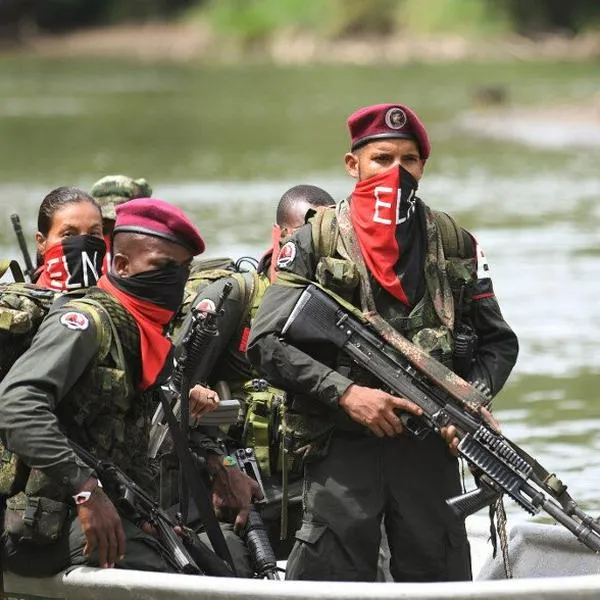 Eln dice que perpetró el atentado en Arauca ante presunto “plan paramilitar” del Ejército
