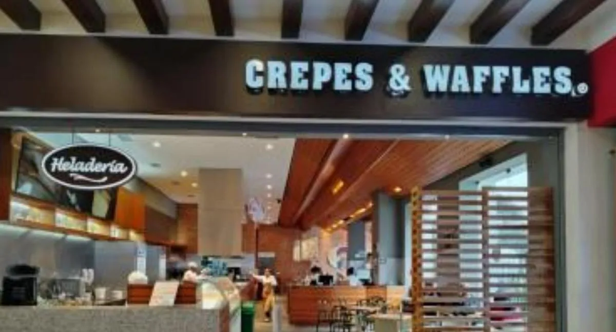 ¿Qué se necesita para trabajar en Crepes & Waffles? Tiene vacantes abiertas