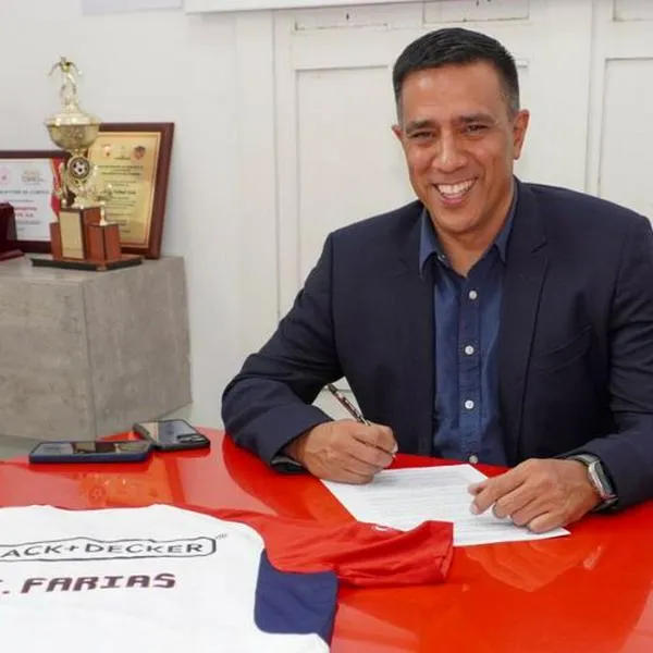 César Farías, técnico del Junior, dijo que su sueño era ganar la Libertadores con el equipo.