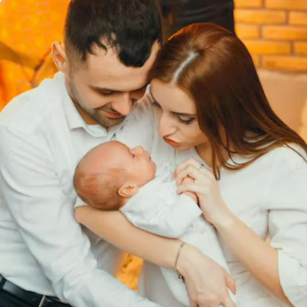 Licencia de maternidad y paternidad en Colombia: cambios con la reforma laboral