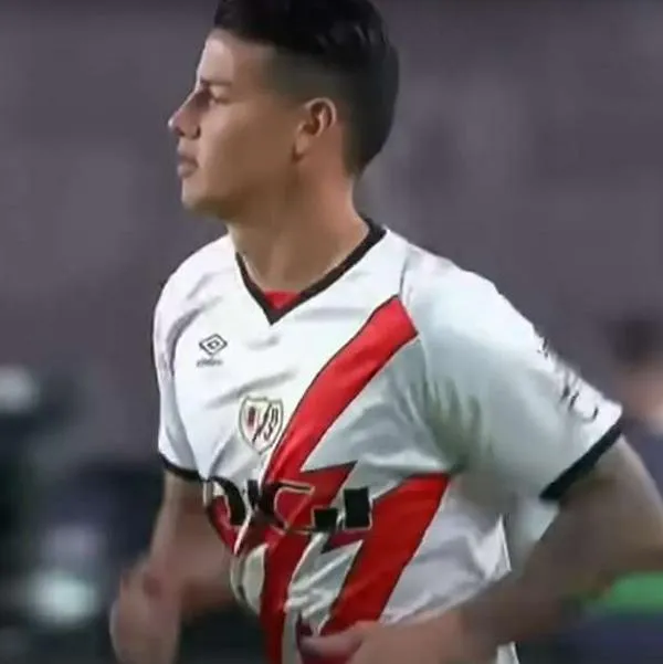 Foto de James Rodríguez, en nota de qué pasó con el colombiano en Rayo Vallecano vs Atlético de Madrid hoy en Liga
