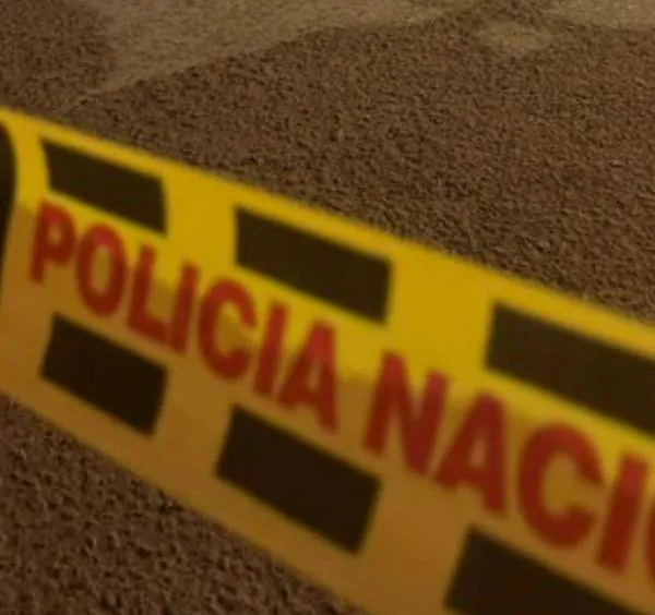 Asesinatos en Antioquia: arrojaron 2 cuerpos embolsados desde un taxi