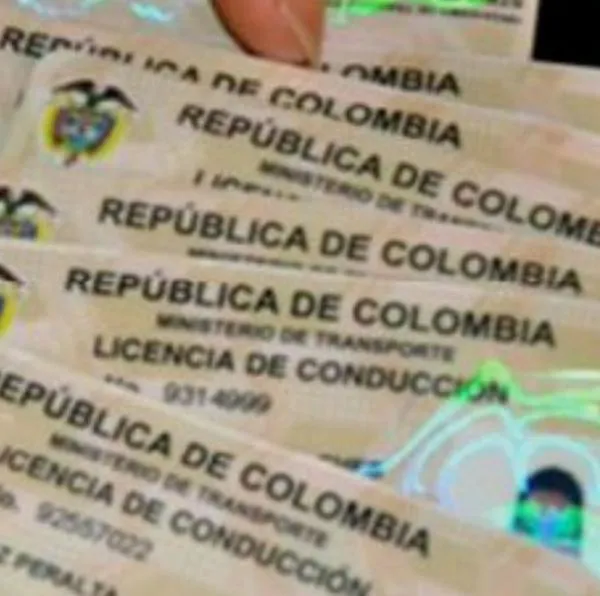 Licencia de conducción en Colombia: un millón de conductores deben renovarla entre septiembre y diciembre de 2024 para evitar multas.