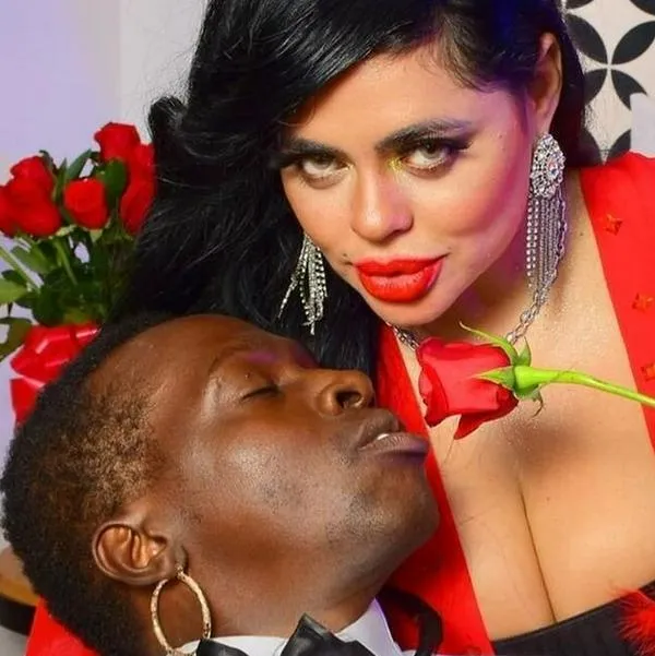Video Omar Murillo propuso matrimonio a Koral Costa concierto Nelson Velásquez