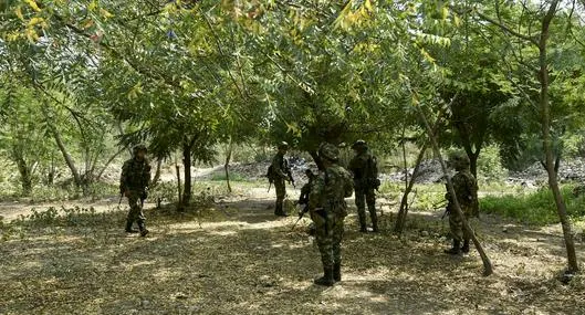 Un soldado muerto y otros seis están heridos en combate con el Eln.