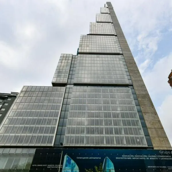 Edificio BD Bacatá de Bogotá cambio de dueños y será remodelado: venderá apartamentos de 140 metros y 2.000 millones, con piscina, teatro y más lujos.