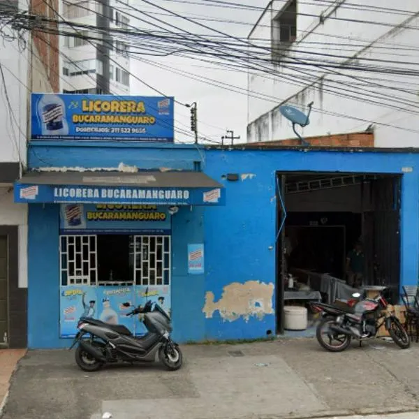 Mujer no le quiso fiar una botella de aguardiente a dos jóvenes y estos cobraron venganza