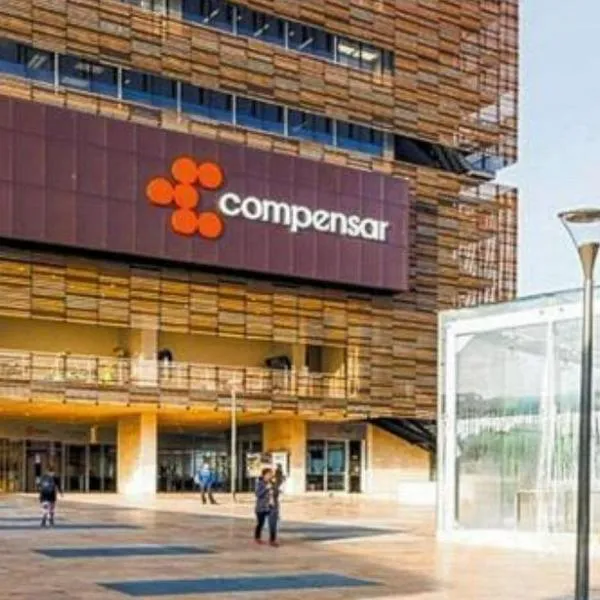 Compensar ofrece trabajo en Colombia: hay vacantes para profesionales con experiencia en Bogotá y sueldos de 7 millones de pesos.