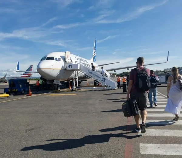 Avisan que precio de tiquetes de avión subirían 200 % por reforma tributaria