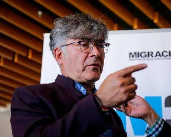 Otra renuncia más en el Gobierno Petro: se va Carlos García, director de Migración Colombia