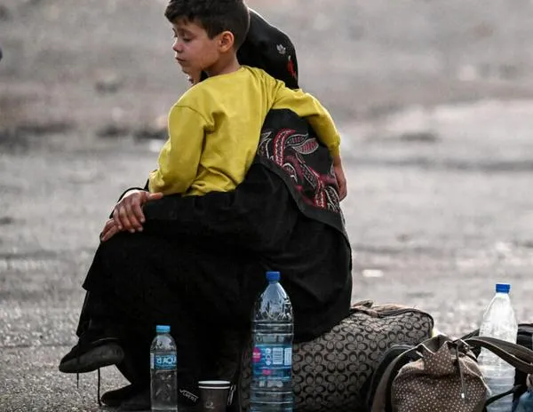 Miles de personas huyen a Siria tras bombardeos israelíes en Líbano