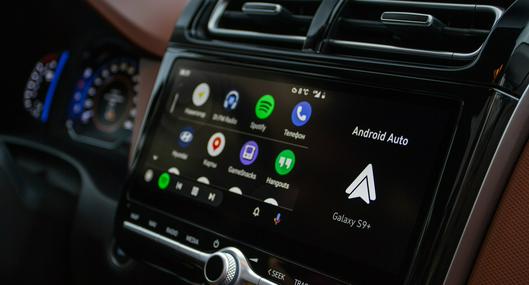 ¿Cómo saber si mi carro es compatible con Android Auto?