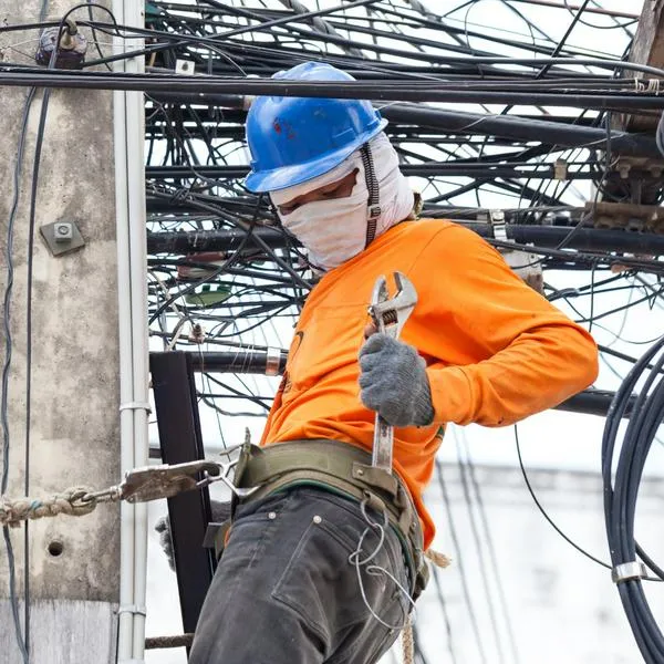 ¿Qué hacer si mi vecino me roba la luz en Colombia? Pasos de lo que debe hacer