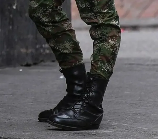 Capturan en Bogotá a mayor del Ejército por, al parecer, extorsionar a sus compañeros