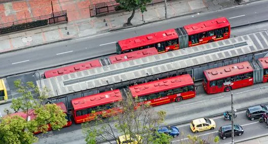 ¿Se llega más rápida con transbordo o con ruta directa?