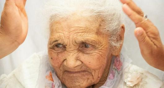 Mujer cumplió 118 años y reveló cuál es el secreto de su longevidad.