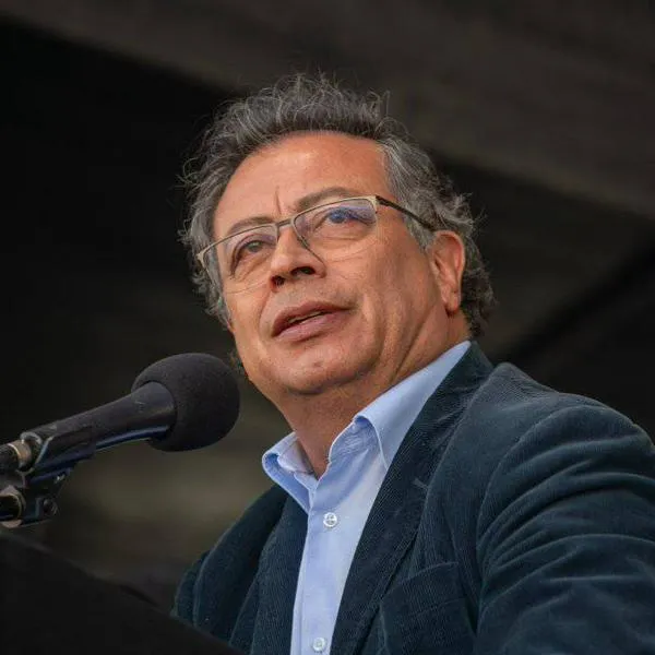Petro propone que tren de la Sabana conecte con TransMilenio y llegue hasta el centro de Bogotá