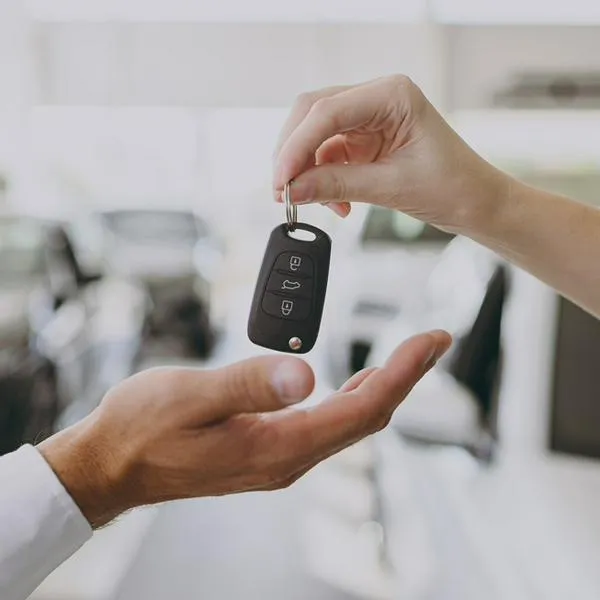 General Motors dice que ventas caen y que solo autos eléctricos se salvan