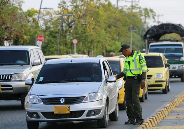 Multa de $650,000 e inmovilización por incumplir la medida de Día sin Carro