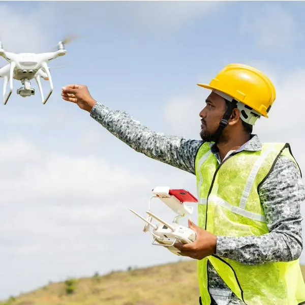 ¿Cuánto gana un piloto de drones en Colombia 2024? Lugares donde estudiarlo y más 
