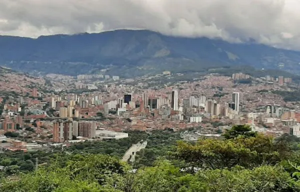 Asesinaron a profesor universitario en Antioquia: le dejaron marcas en el cuello