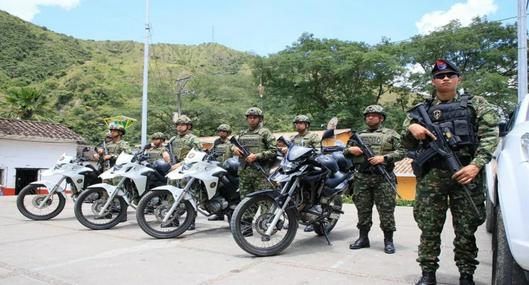 Clan del Golfo estaría amenazando a familias en Antioquia para sacar a Policía