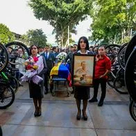 Marlon Pérez y una emotiva despedida en La Ceja; hubo llanto y hasta camino con bicicletas
