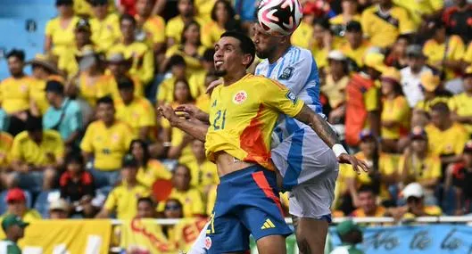 Andrés Román es convocado en Selección Colombia, en reemplazo de Daniel Muñoz