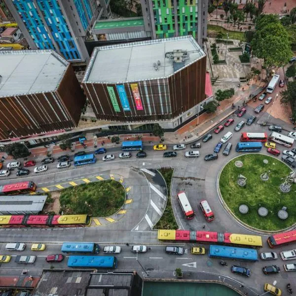 Razón de los trancones en Bogotá. 