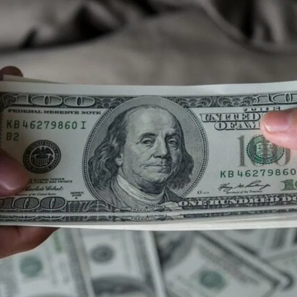 Dólar hoy en Colombia podría llegar a $4.300 por la FED y más decisiones