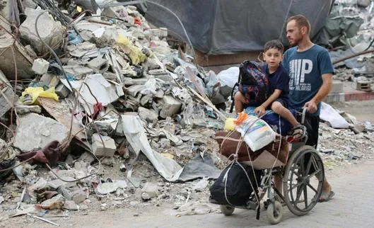 ‘No hay lugar seguro’: en Gaza, las familias bajo las bombas dudan ante las órdenes de evacuación