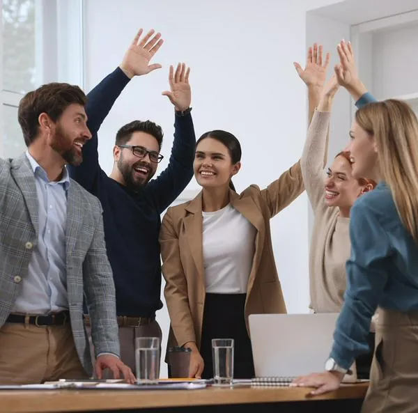 La reforma laboral podría beneficiar a los trabajadores que son padres: aprueban punto que les concederá licencia para ir a eventos deportivos de sus hijos
