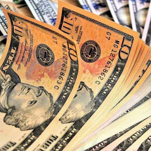 Dólar en Colombia abre por encima de $ 4.200 al conocerse nueva caída en la inflación