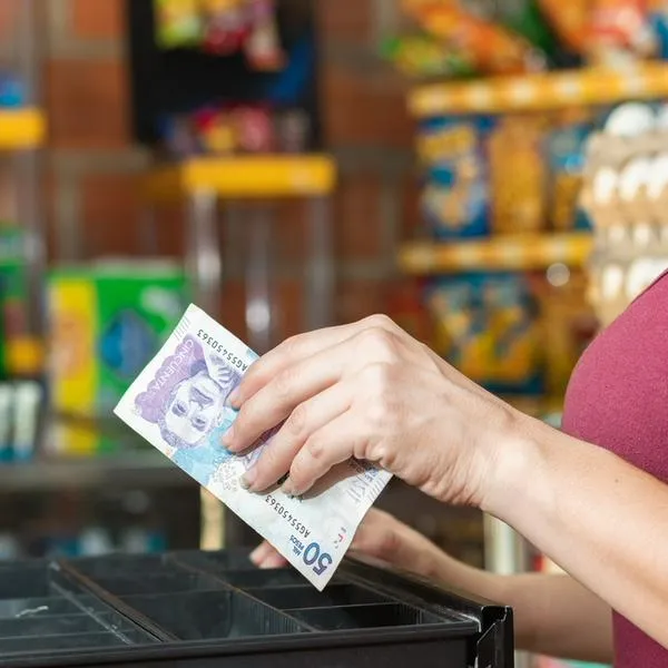 Inflación no habría bajado, según colombianos en plazas que hacen mercado
