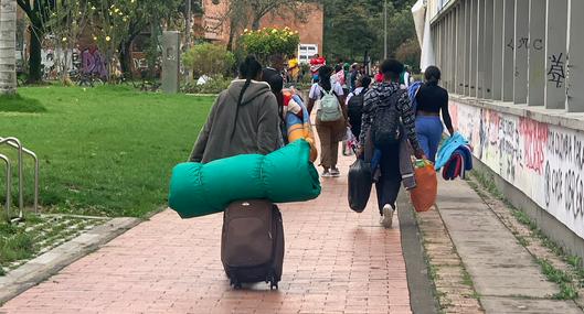 Indígenas acampan en la U. Nacional y harían marcha hacia la Plaza de Bolívar