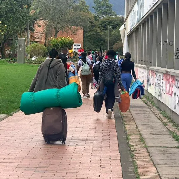 Indígenas acampan en la U. Nacional y harían marcha hacia la Plaza de Bolívar