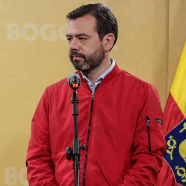 Galán busca cambio en casas de Bogotá para contribuir al racionamiento de agua