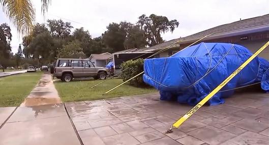 Latino en Estados Unidos se las ingenió para salvar su casa del huracán Milton: video