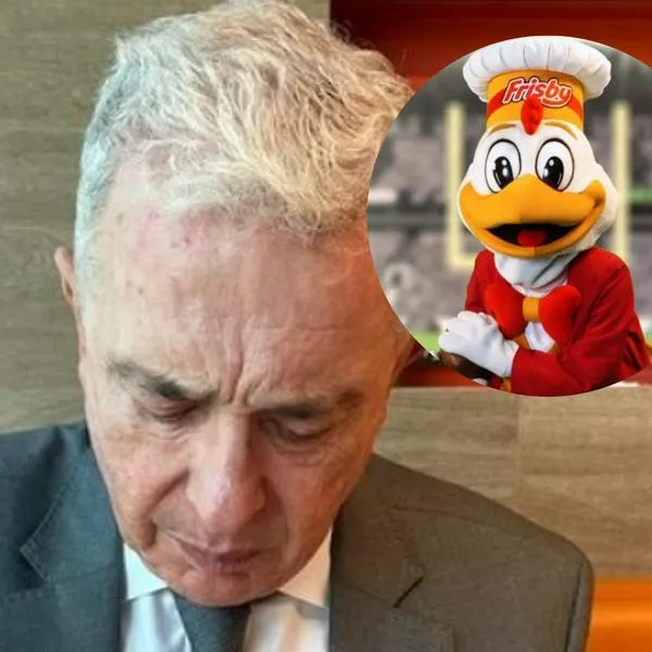 Álvaro Uribe sorprendió en reconocido restaurante - Instagram