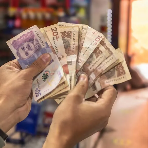 Salario mínimo 2025 tendría alza de menos del 10%, según Ministerio de Hacienda